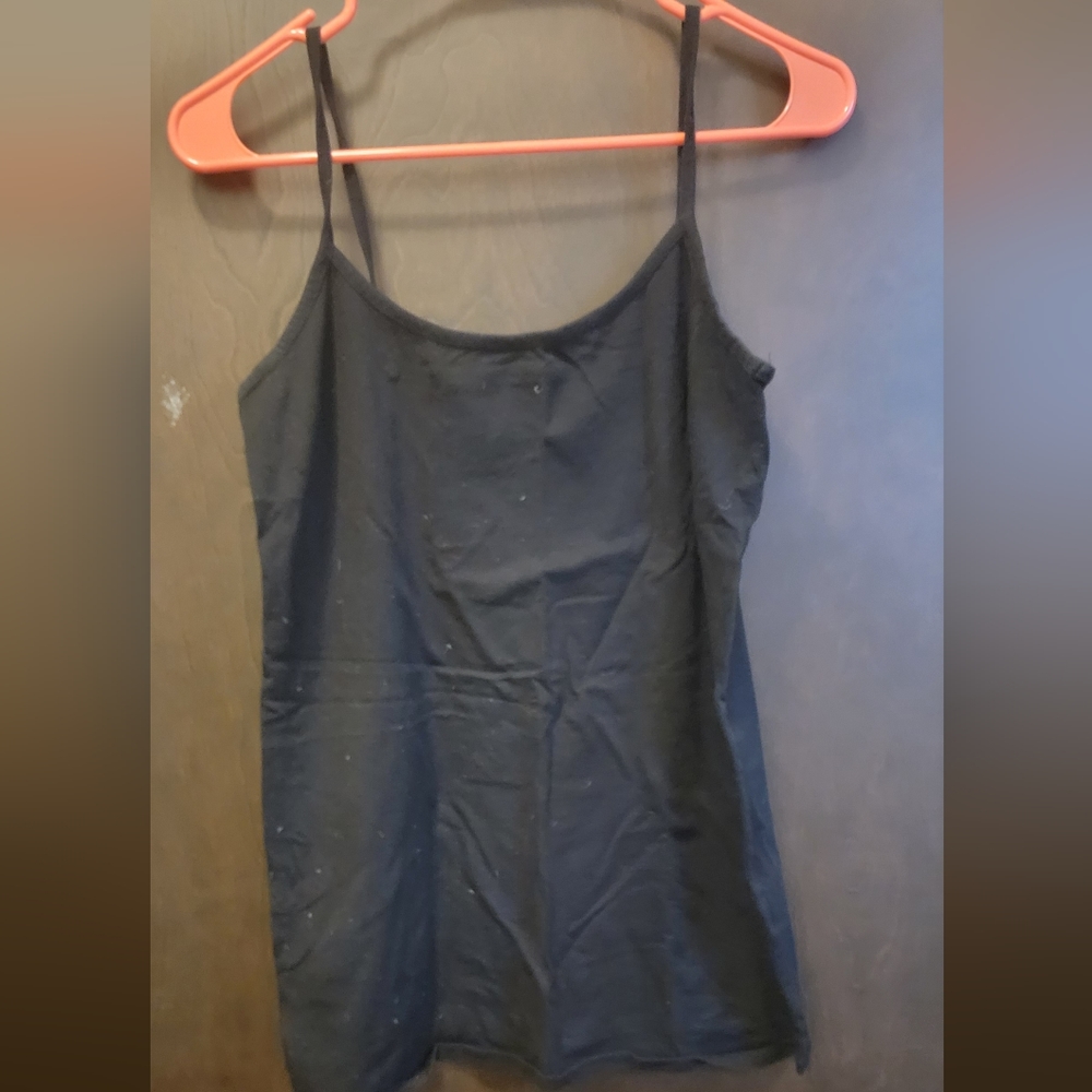 Plain black tank top maternity.